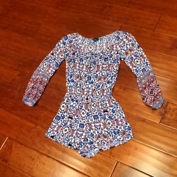 American Eagle Shorts Jumpsuit Keyhole Buttons Size XXS, but Fits Like Small - Picture 1 of 16